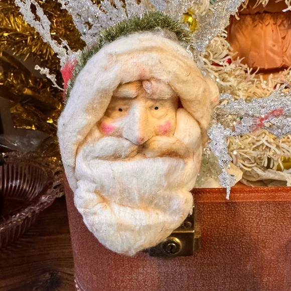Vintage Paper Mache Santa Head Ornament: Hand-Painted Folk Art - Picture 3 of 9